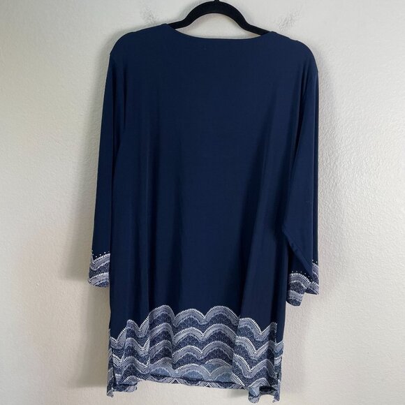 JM Collection Woman Plus 3X Floral Navy Tunic Top Embellished Neckline Shirt - Picture 12 of 12